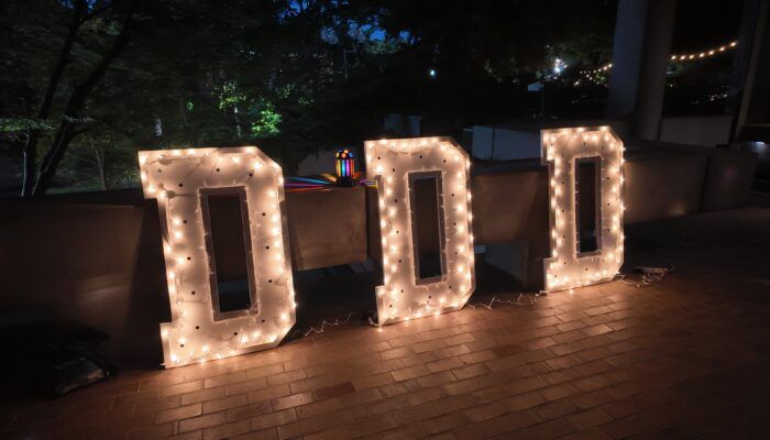 Three Lights in the shape of a 'D'